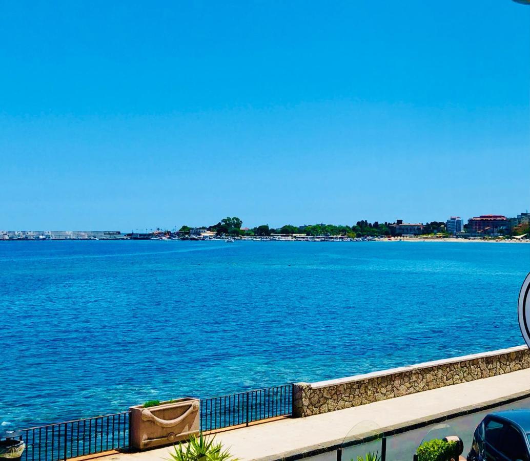 Vacanzenaxos - Casa Frontemare Daire Giardini Naxos Dış mekan fotoğraf