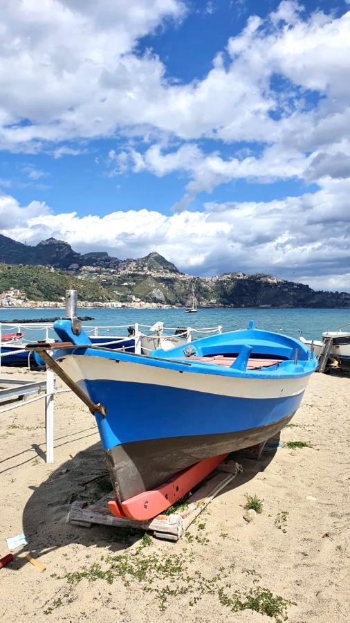 Vacanzenaxos - Casa Frontemare Daire Giardini Naxos Dış mekan fotoğraf